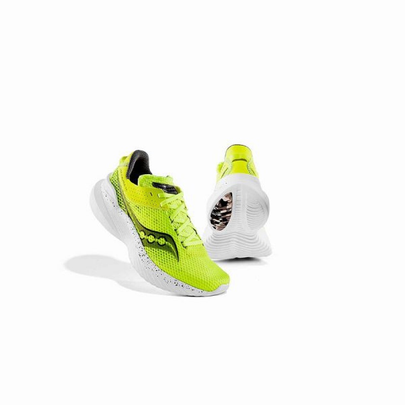 Men's Saucony Kinvara 14 Running Shoes Yellow / Black | UOTXCYN-27