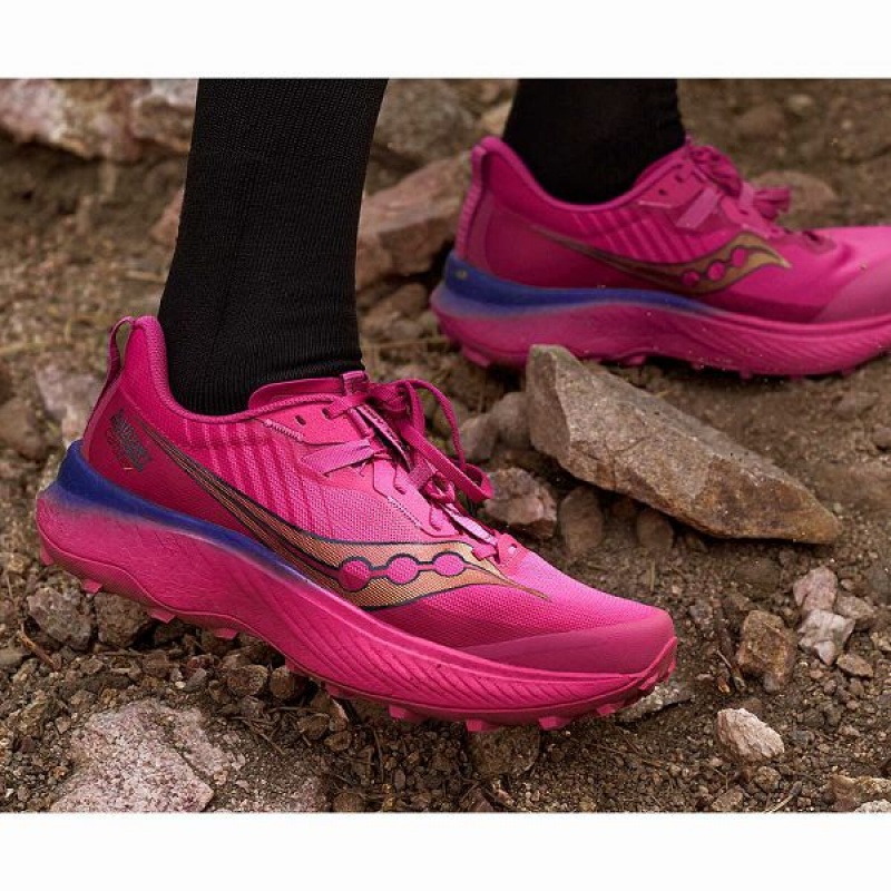 Women's Saucony Endorphin Edge Trail Running Shoes Pink / Navy | ZOHBAMC-10